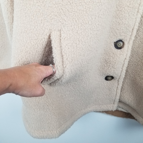 Koolaburra by Ugg Tan Sherpa Jacket NWT - Picture 8 of 14